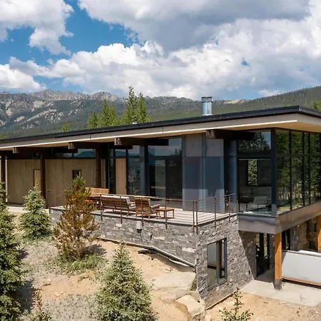 11 Treeline By Moonlight Basin Lodging